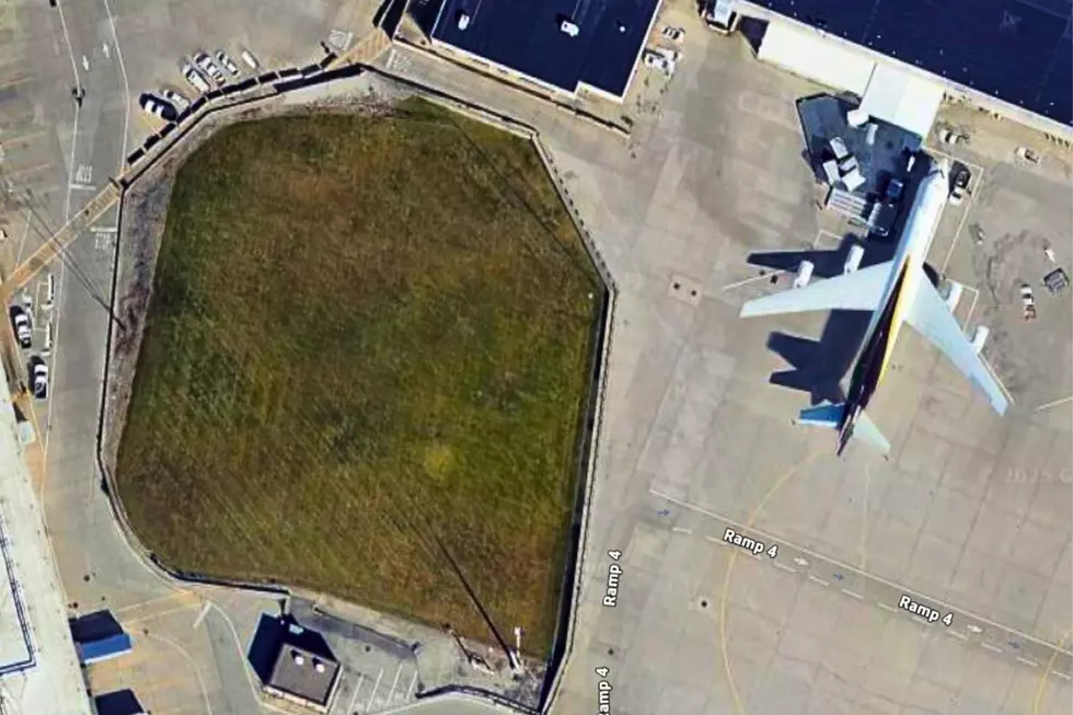 An Unassuming Patch of Grass in the Middle of a Kentucky Airport is Actually an Ancient Burial Ground